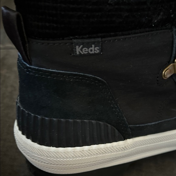 NWOT Black High-Top Sneakers Boots with Gold Accents - Never Worn - Picture 2 of 9